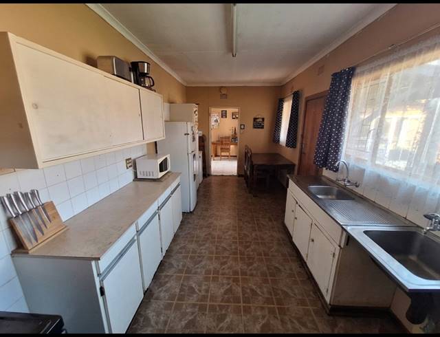 3 BEDROOM HOUSE FOR SALE IN VANDERBIJLPARK SE 6